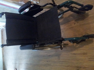 תמונה של כיסא גלגלים קל משקל